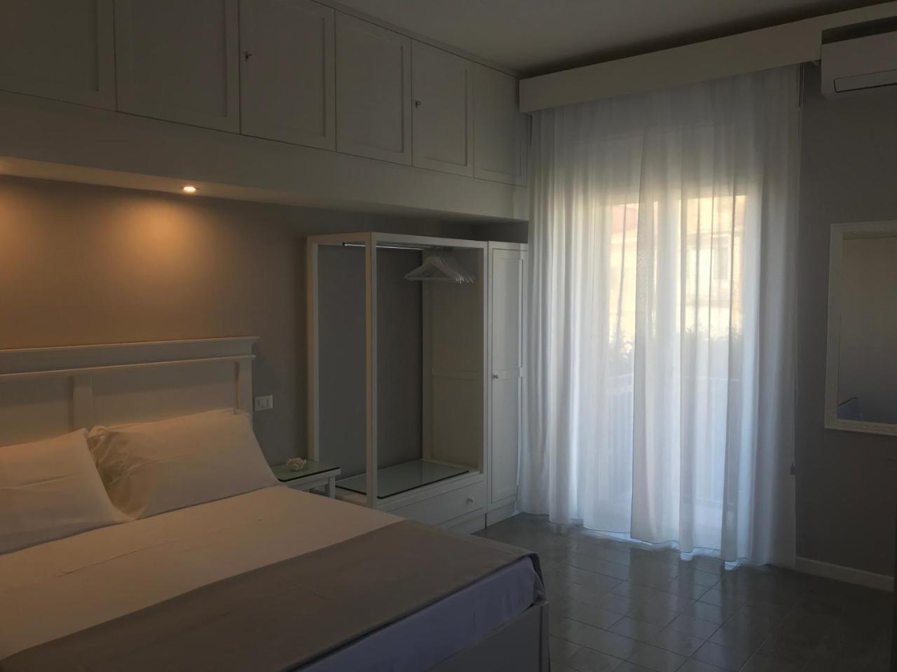 Residenza Corallina トロペーア エクステリア 写真